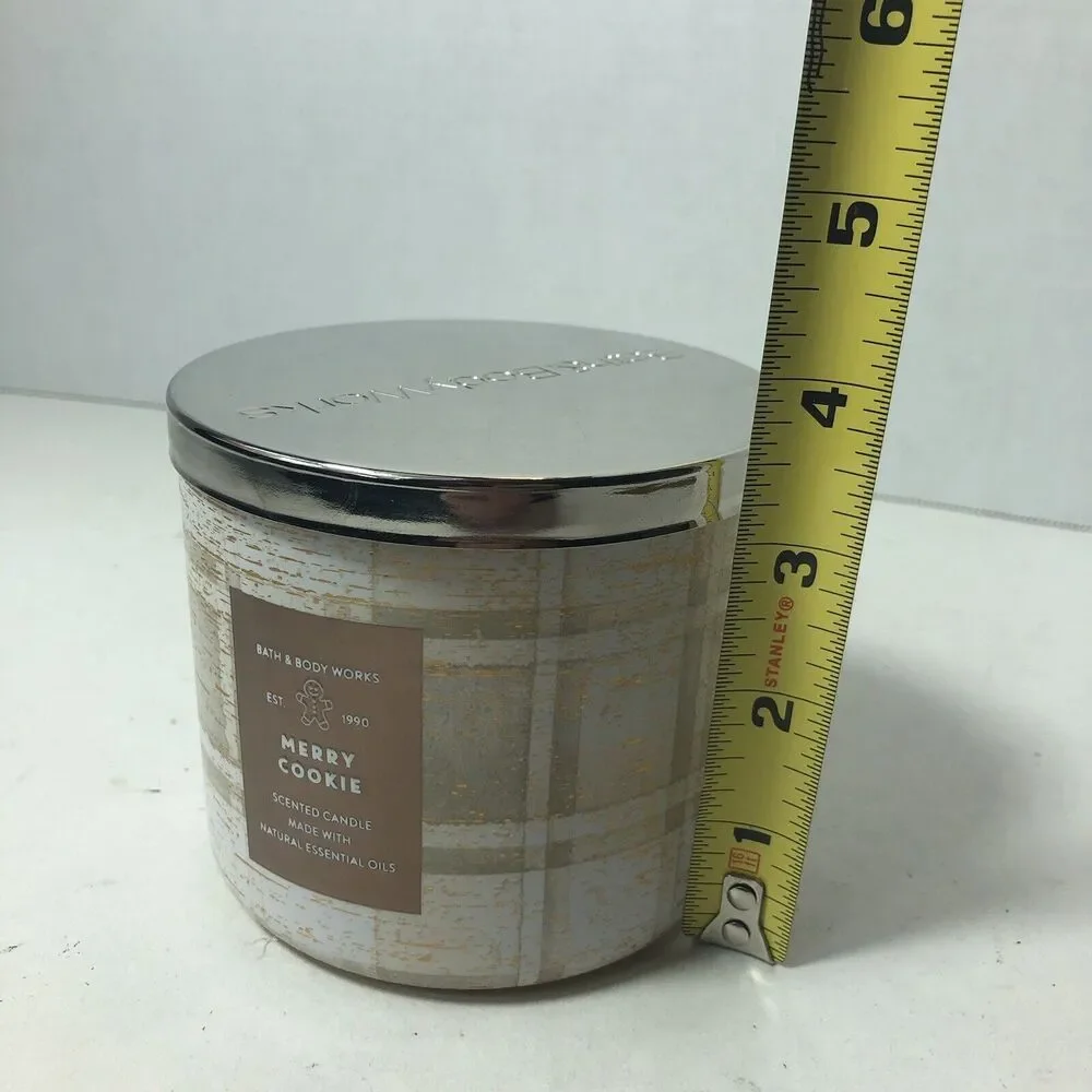 Bath & Body Works Scented Candle Jar Merry‎ Cookie 3 Wick 14.5 oz Christmas F1